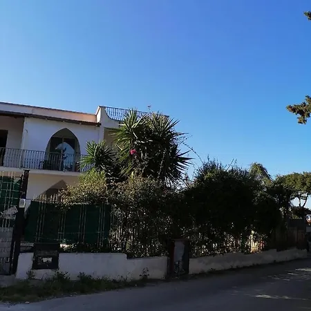 Vicino L'aeroporto Di Palermo * Carini