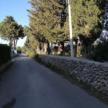 Vicino L'aeroporto Di Palermo Bed & Breakfast *