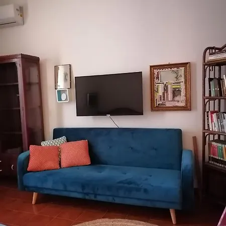 Vicino L'aeroporto Di Palermo *